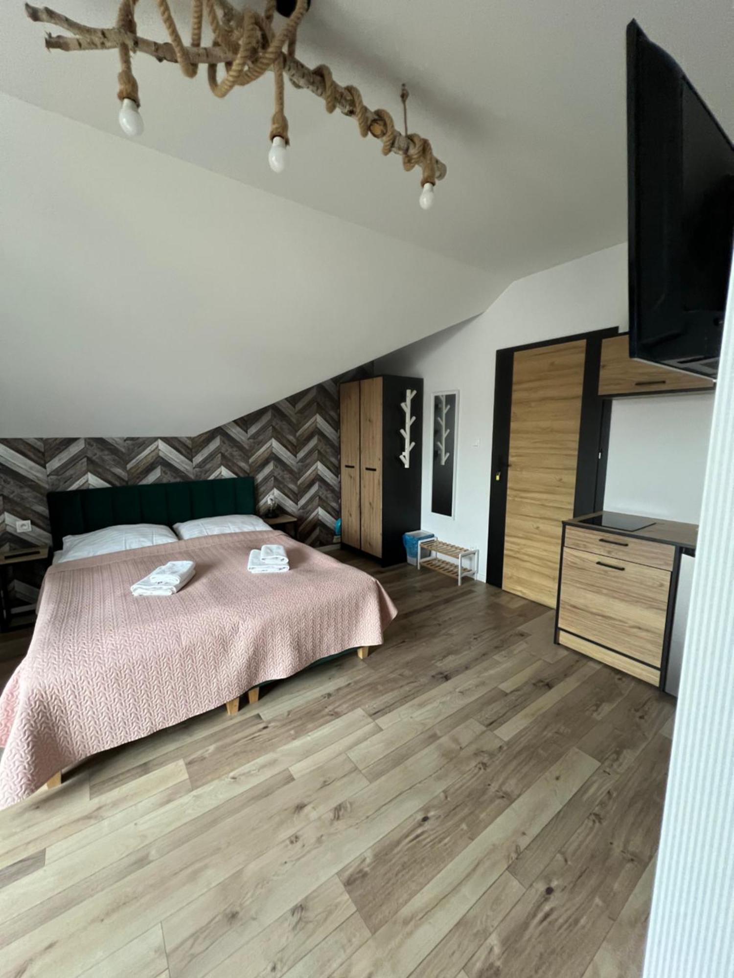 Czarny Baran Apartment เดบกี ภายนอก รูปภาพ